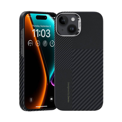 Apple iPhone 15 M-safe Şarj Özellikli Karbon Fiber Benks Montage ArmorAir Kevlar Kapak - Görsel 2