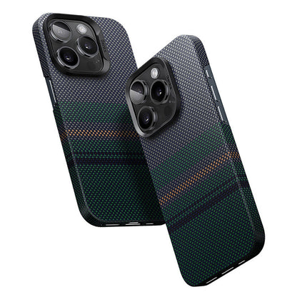 Apple iPhone 15 Pro Kılıf M-safe Şarj Özellikli Karbon Fiber Tasarımlı Benks Aurora ArmorAir Kevlar Kapak - Görsel 2