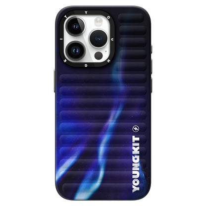 Apple iPhone 15 Pro Max Kılıf Kuzey Işıkları Desenli Youngkit Aurora Serisi Kapak - Görsel 3
