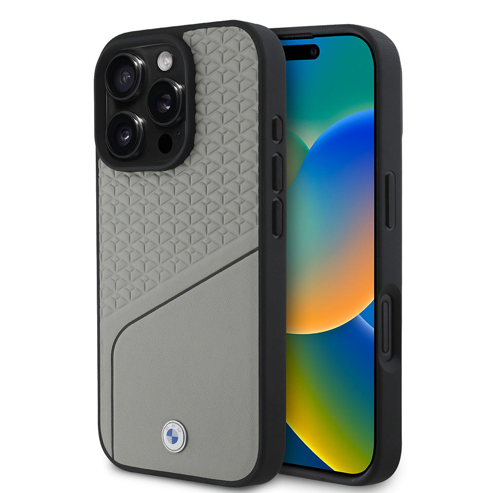 Apple iPhone 16 Pro Kılıf BMW Orjinal Lisanslı M-safe Şarj Özellikli Metal Logolu Dokulu ve Çizgili Deri Kapak - Görsel 3