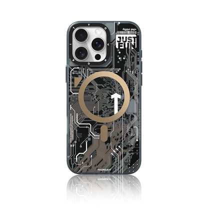 Apple iPhone 16 Pro Kılıf M-safe Şarj Özellikli Youngkit Technology Serisi Kapak - Görsel 4