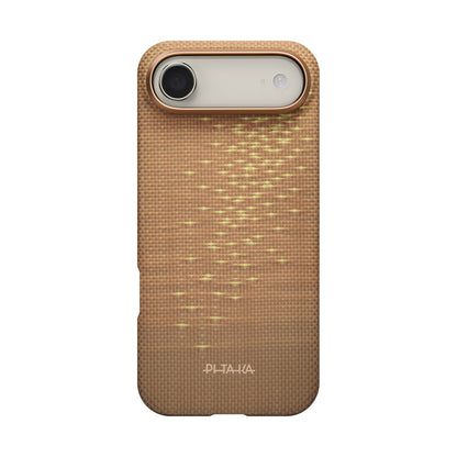 Apple iPhone 17 Air Kılıf M-safe Şarj Özellikli Aramid Fiber Pitaka Glints of Gold Ultra Slim Serisi Kapak - Görsel 2