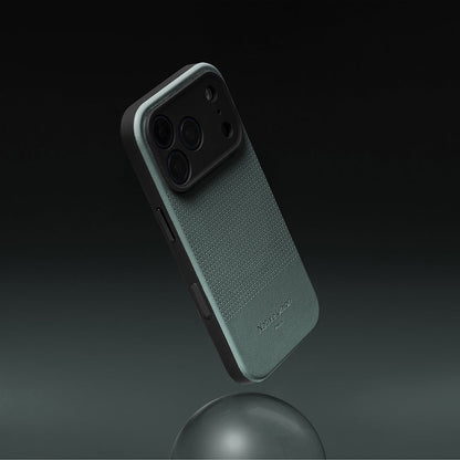 Apple iPhone 17 Pro Kılıf M-safe Şarj Özellikli Deri Dokulu Native Union 2025 Active Serisi Kapak - Görsel 7