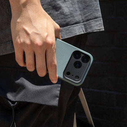 Apple iPhone 17 Pro Kılıf M-safe Şarj Özellikli Deri Dokulu Native Union 2025 Active Serisi Kapak - Görsel 8