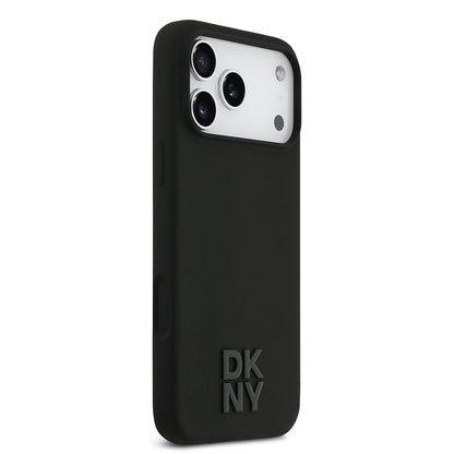 Apple iPhone 17 Pro Max Kılıf DKNY Orjinal Lisanslı M-safe Şarj Özellikli Metal Logolu Silikon Kapak - Görsel 11