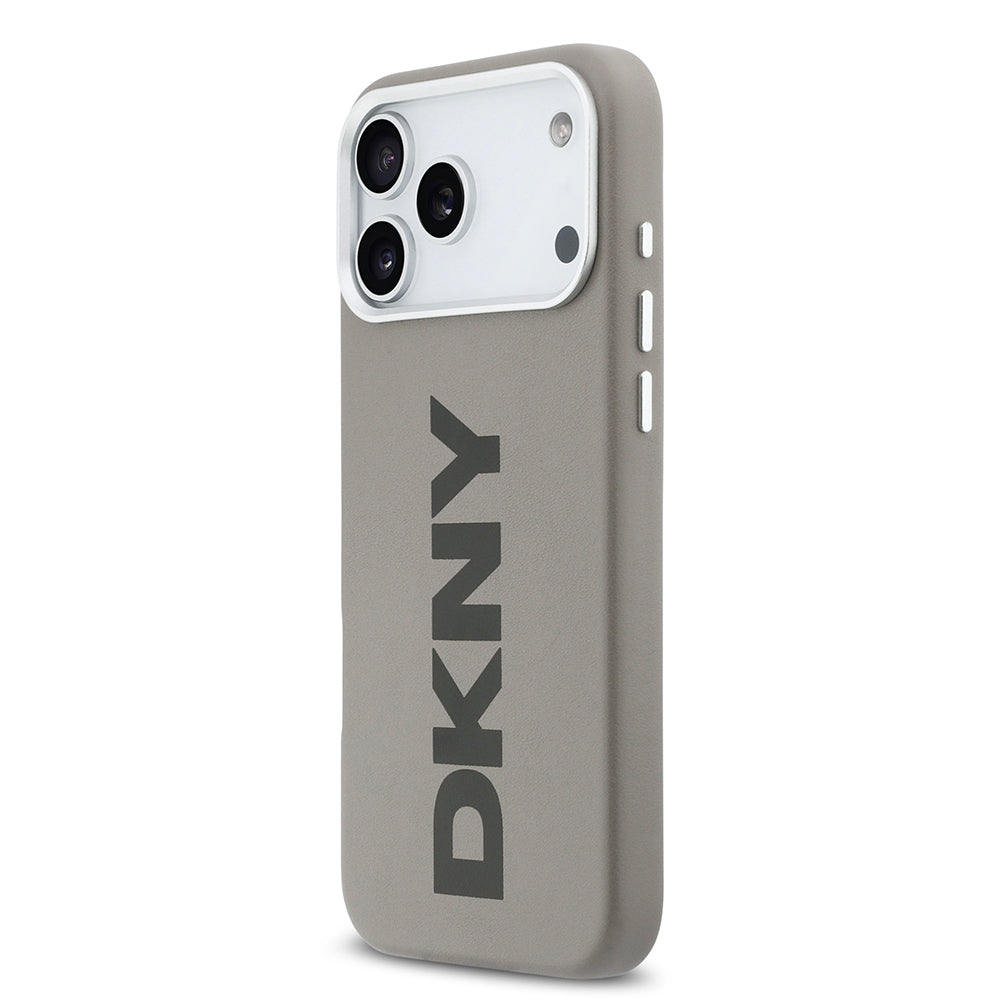 Apple iPhone 17 Pro Max Kılıf DKNY Orjinal Lisanslı M-safe Şarj Özellikli PU Büyük Dikey Logolu Kapak - Görsel 16