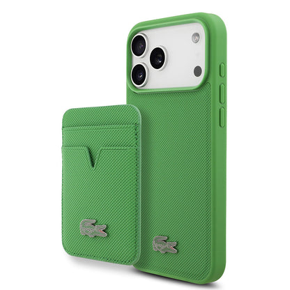 Apple iPhone 17 Pro Max Kılıf Lacoste Orjinal Lisanslı M-safe Şarj Özellikli PU Pike Desenli Metal Logolu Kartlıklı Kapak - Görsel 3