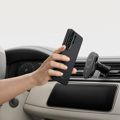 Galaxy S26 Ultra Kılıf M-safe Şarj Özellikli 600D Aramid Fiber Pitaka Cairn Serisi Black-Grey Twill Kapak - Görsel 12