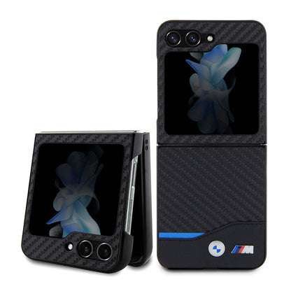 Galaxy Z Flip 5 Kılıf BMW Orjinal Lisanslı M Logolu PU Karbon Kapak - Görsel 2