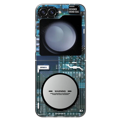 Galaxy Z Flip 6 Kılıf M-safe Şarj Özellikli Youngkit Technology Serisi Kapak - Görsel 2