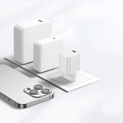 Wiwu Wi-G015 Cube Serisi GaN Tech PD Hızlı Şarj Özellikli Mini Şarj Başlığı 33W
